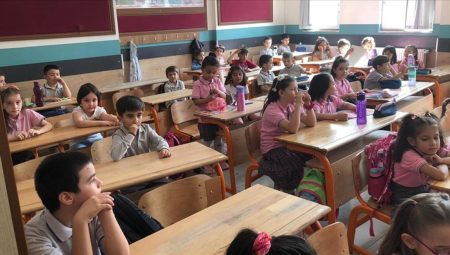 Okullarda orta tatil sonrası birinci ders zili yarın çalacak
