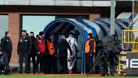 Tayyip Talha Sanuç, Beşiktaş topluluğundan özür diledi